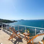 Sofia Ada 4*