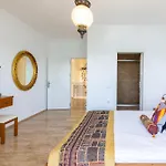 Sofia Ada ベッド・アンド・ブレックファスト フェティエ